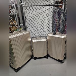 MVST LUGGAGE TREK ALUMINUM SUITCASE CHAMPAGNE